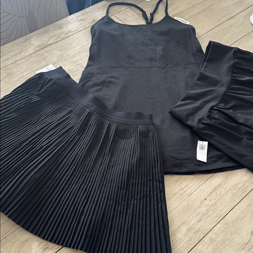 NWT Summer Bundle Old Navy Active cloudcomfy Dress/ Skort /Pleated L